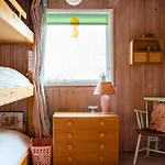 Σπίτι διακοπών Colourful Family House With Pastels And Garden