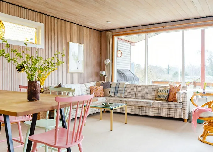 Colourful Family House With Pastels And Garden * Martofte