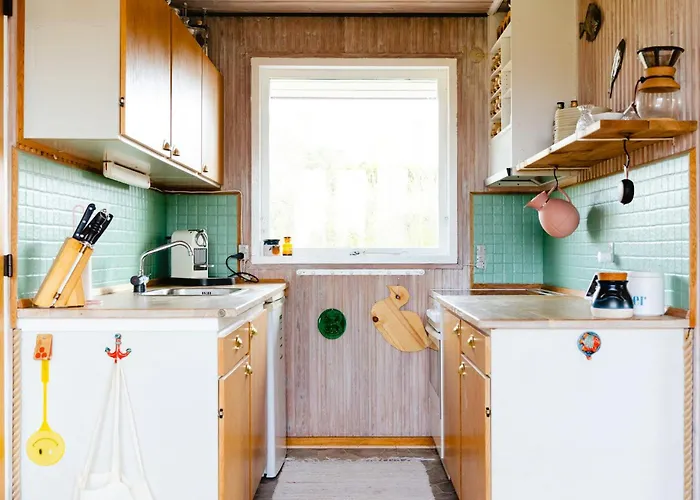 Ferienhaus Colourful Family House With Pastels And Garden *